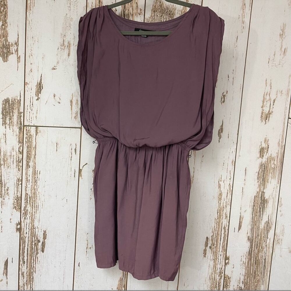 Forever 21, Dress. Size Medium. In good used condition!
